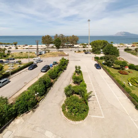 Hotel Delfini Patras