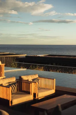 WOOD HOTEL & SPA