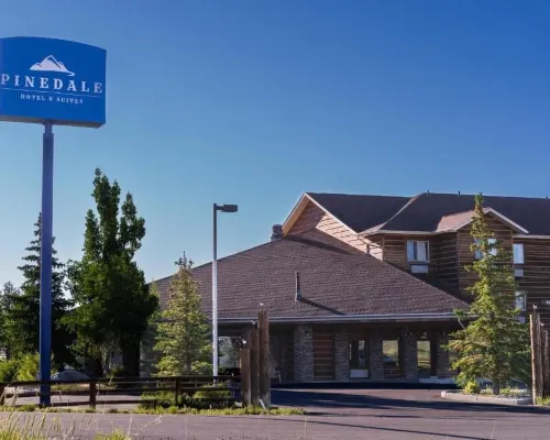 Pinedale Hotel & Suites Hotels in Pinedale
