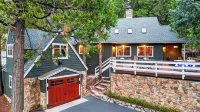 Holiday Lake Cabin by Avantstay Large Deck + Cozy Fireplace + Near Arrowhead Village