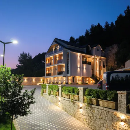 Forest Park Hotel Krujë