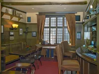 White Hart Hotel - parking