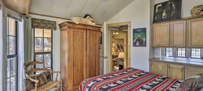 Resort Perks & Mtn Views: Breckenridge Cabin! Hotels in Summit County