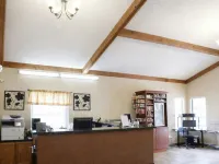 Lone Tree Inn Hotels in Sidney
