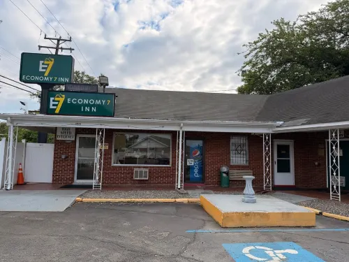 Economy 7 Inn Hampton