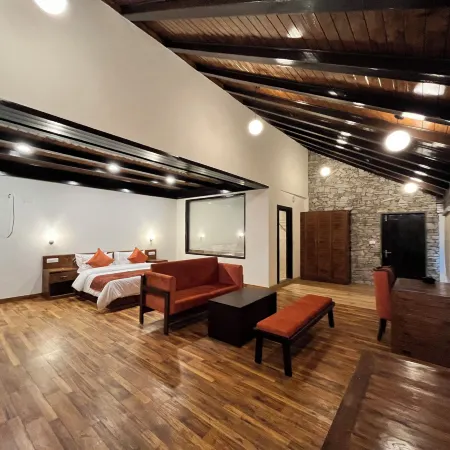 Manali Se - Your Home in the Pines