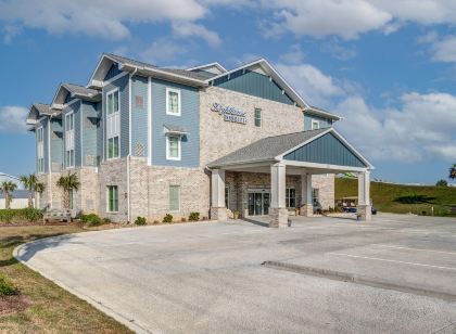 Lighthouse Suites - Best Western Signature Collection