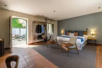 Hacienda Zorita Wine Hotel & Spa - parking