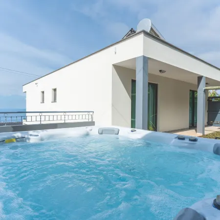Villa Saudade by Atlantic Holiday