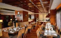 Park Lane Hotel