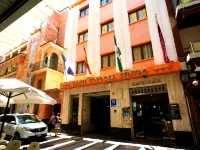 Hotel Córdoba Centro Hotel dekat Jembatan Roman