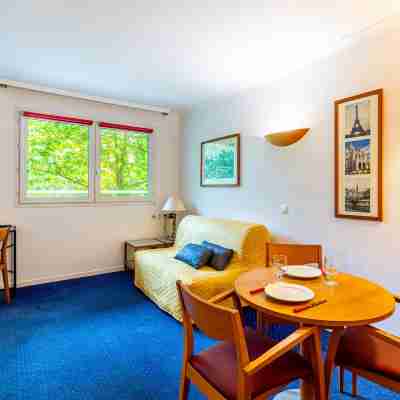 GuestReady - Comfortable Stay with a Balcony Rooms