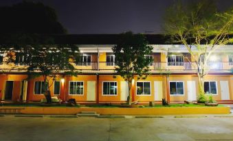 Aiyara House