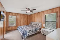 Sharp Top Mountain Retreat - 3-Star