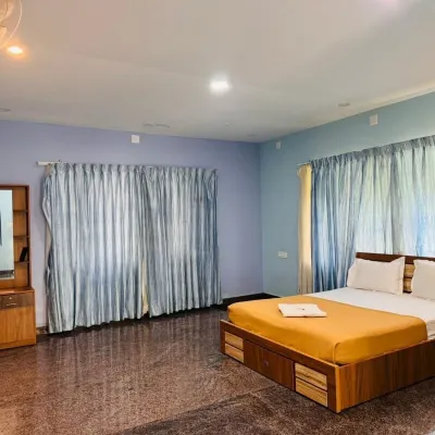 Coffee Land Resort Hotels near Meenmutty Falls