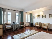 Hotel de La Opera Отели рядом с достопримечательностью «Музей колониального искусства в Боготе»