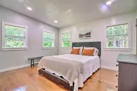 Stylish Mountain Home Near Ski, Golf and Manchester! - 3-Star