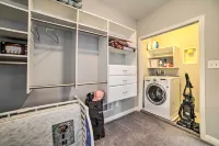 Pittsburgh Vacation Rental in Lawrenceville! - Balcony