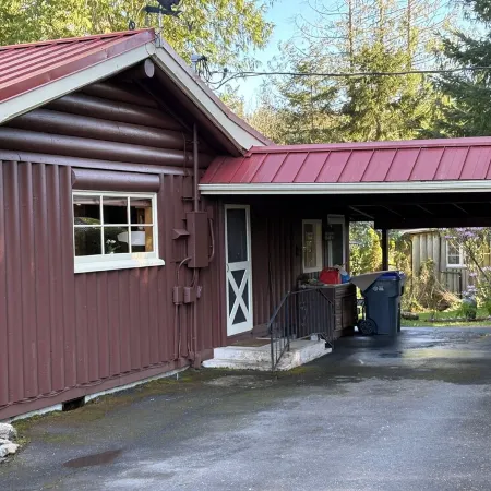 Scenic View Cabin Near Alderbrook Resort