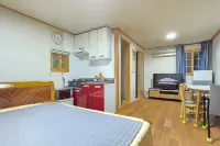 Gangchon White House in the Forest - Pensions