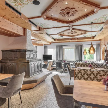 Apparthotel Talhof, Restaurant, Pool Und Spa