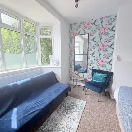 ONYX 4BR central Cambridge, with parking & garden