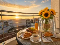 Apt  Near Center & Port - balcony