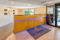 Comfort Inn - parking