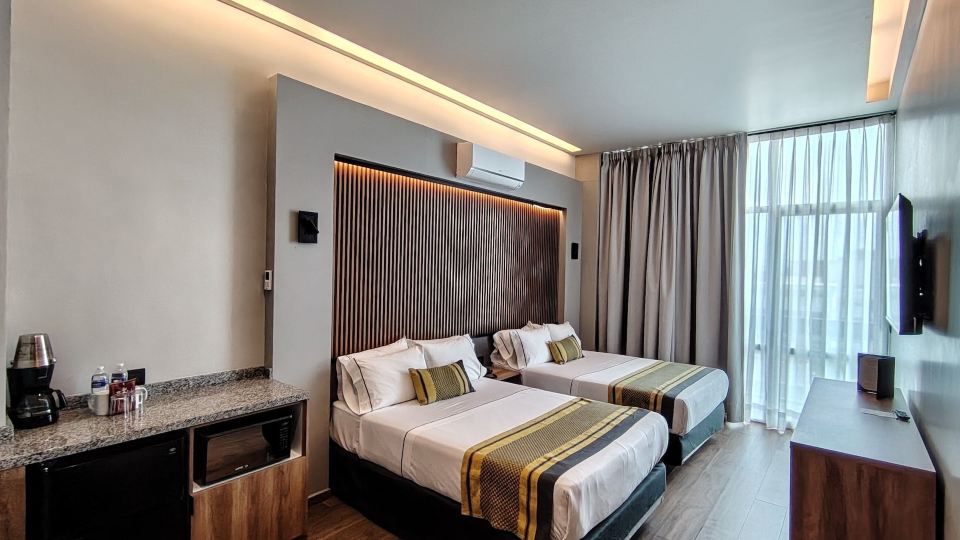 Hotel Block Suites