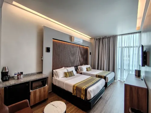 Hotel Block Suites - Airport Shuttle