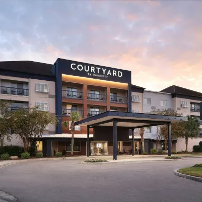 Courtyard Myrtle Beach Broadway Hotels near Myrtlewood Golf Course