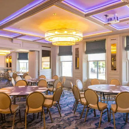 Dover Marina Hotel & Spa, Tapestry Collection by Hilton