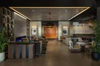 Hotel Avail Rogers, Tapestry Collection by Hilton - 4-Star