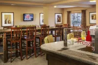 DoubleTree by Hilton Salem - breakfast