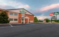 HomeTowne Studios Wilmington - New Castle - piscina