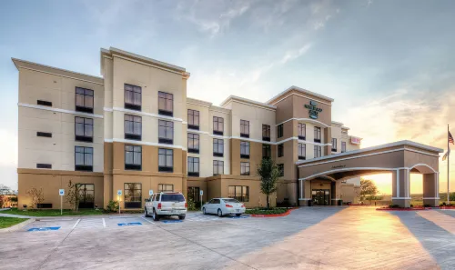 Homewood Suites by Hilton Victoria - parking