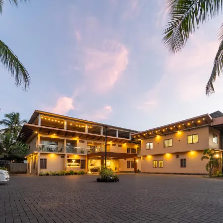 Treebo Grand Vistara Airport Suites, 500M from Cochin International Airport