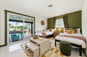 Mins to Beach Backyard Oasis Heated Pool Spa