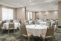 Four Points by Sheraton Jacksonville Beachfront - 駐車場