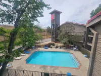 Ramada by Wyndham Westminster Denver - 2 stjerner
