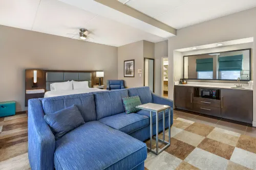 Hampton Inn Wooster - parking