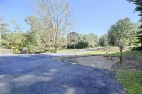 Updated Ranch-Style Home w/ Scenic Deck, Pond - 3-Star