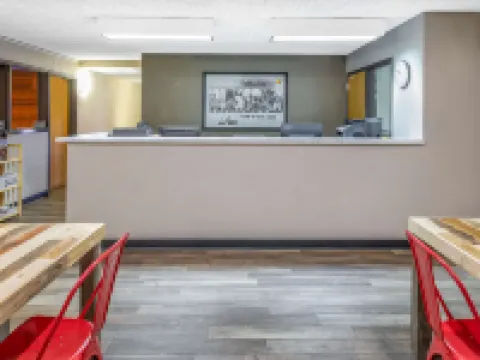 Super 8 by Wyndham Duluth Hotels in Duluth