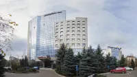 Hampton By Hilton Iasi Hotel dekat Galata Monastery