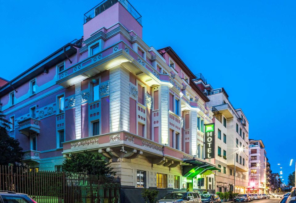 hotel overview picture