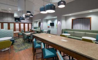 Hampton Inn & Suites Winston-Salem/University Area