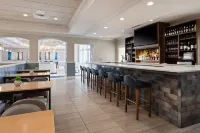 Holiday Inn VALDOSTA CONFERENCE CENTER by IHG - bar