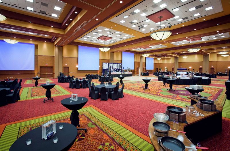 Embassy Suites by Hilton East Peoria Riverfront Hotel & Conference Center photo 5