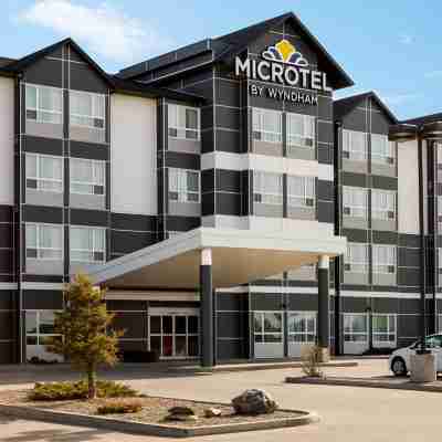 Microtel Inn & Suites by Wyndham Lloydminster Hotel Exterior