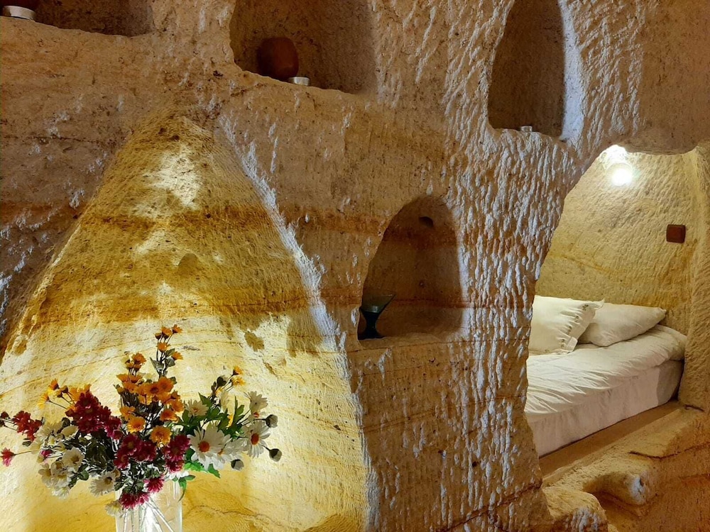 Elkep Evi Cave Hotel